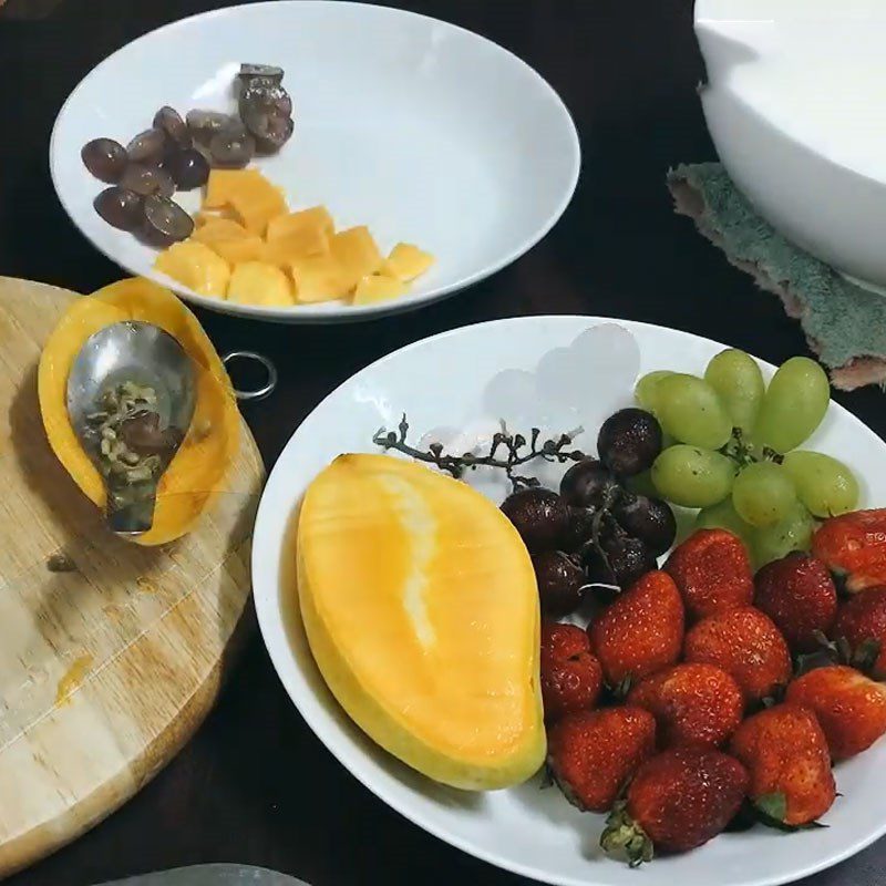 Step 6 Cutting fruit Fruit yogurt
