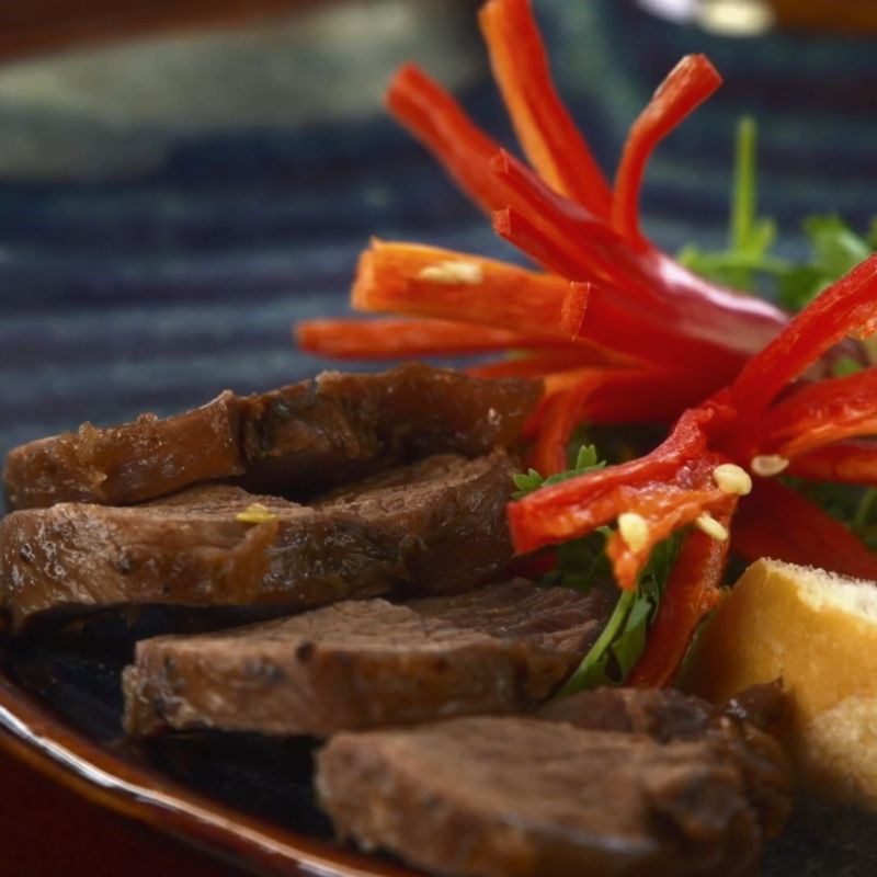 Step 4 Slice the beef Braised beef with soy sauce