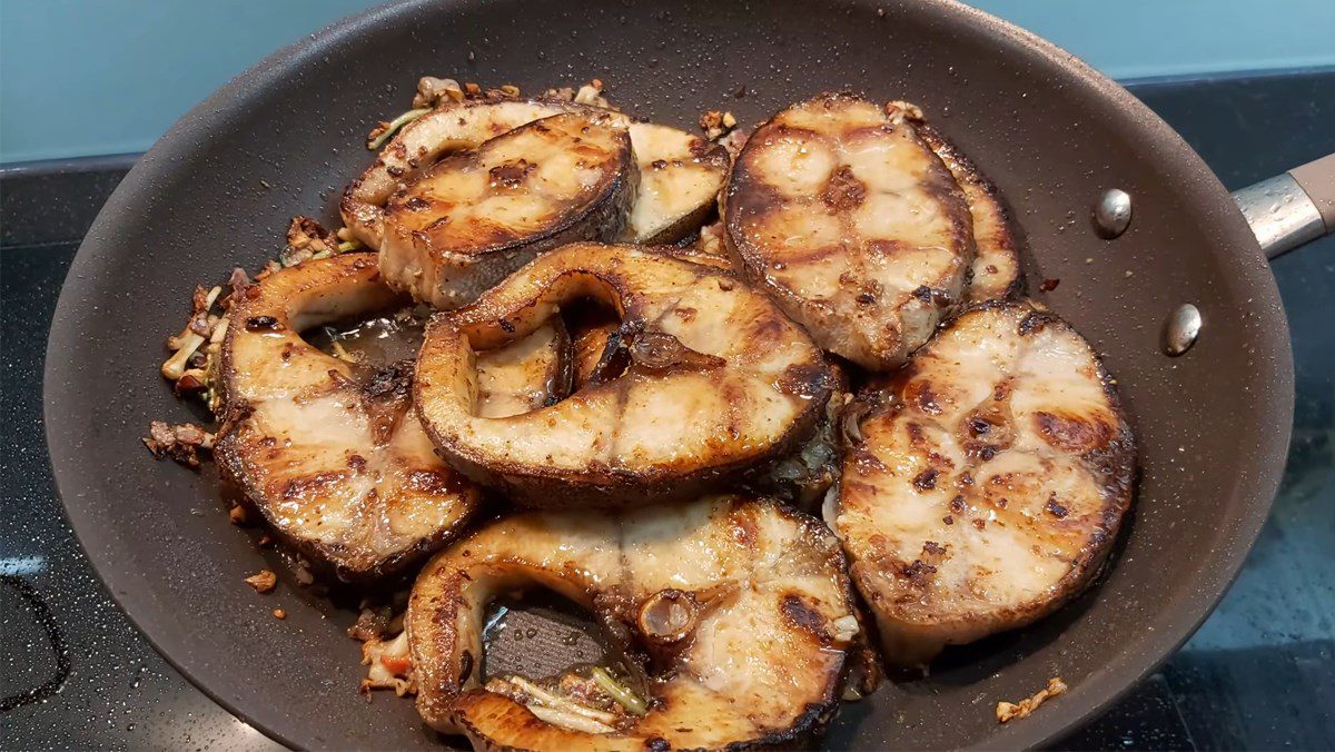 Fried giant grouper with fish sauce