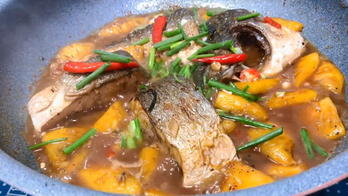 Braised Pomelo Fish