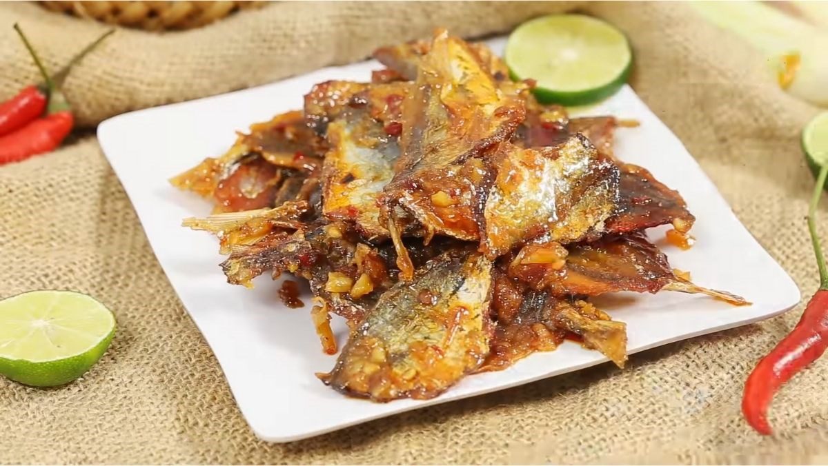 Spicy Fried Golden Snout Fish