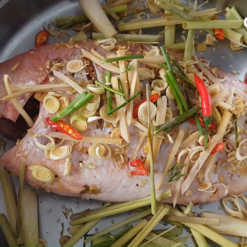 Step 3 Steaming the fish Red tilapia steamed with lemongrass