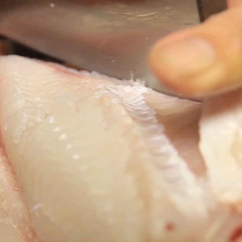 Step 2 Prepare the red tilapia Red tilapia steamed with soy sauce