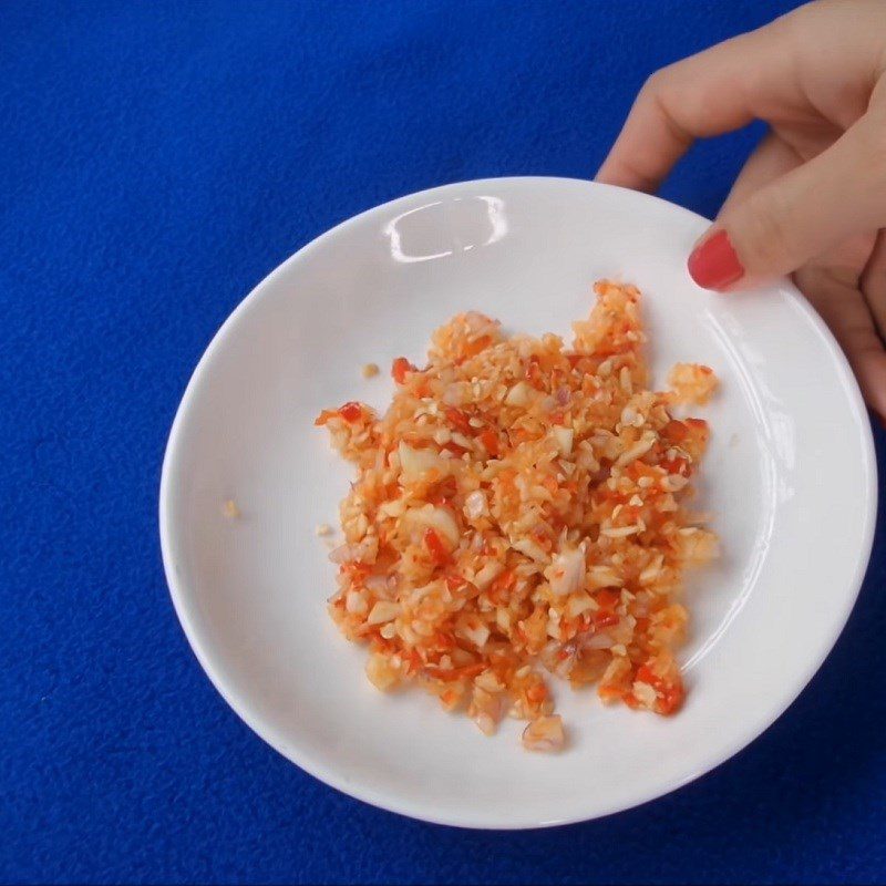 Step 1 Prepare the salmon Fried Salmon Head with Fish Sauce