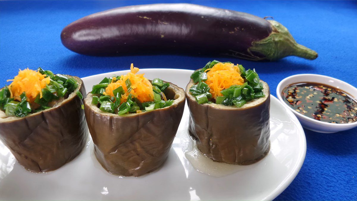 Steamed Eggplant Stuffed with Minced Meat and Scallion Oil