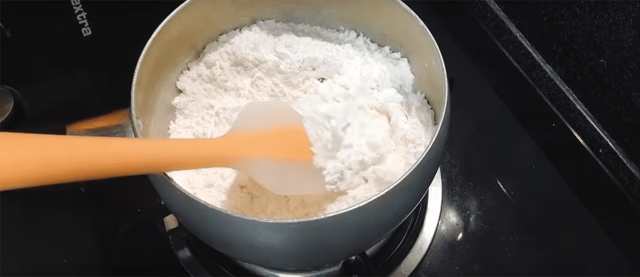 Step 2 Mix the flour Fresh Orange Cake