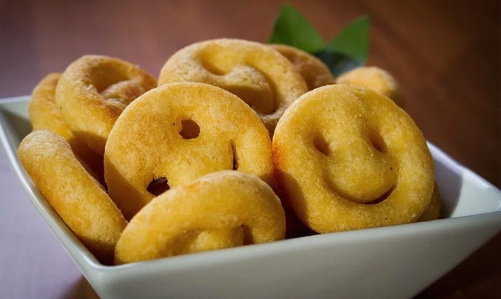 Step 4 Final product Smiling face potato cake