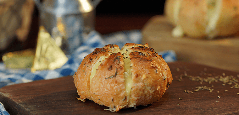 Step 7 Finished product Garlic butter cheese bread