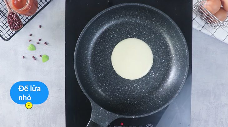 Step 4 Fry the cake Doremon fried cake with savory filling