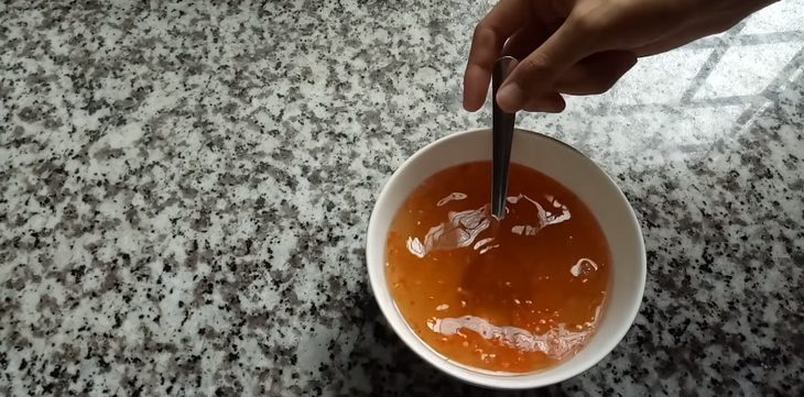 Step 5 Preparing the dipping sauce Vegetarian pancakes