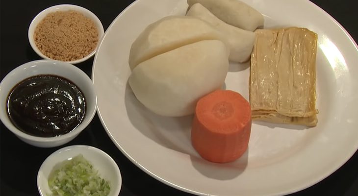 Ingredients for vegetarian bò bía