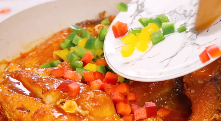 Step 3 Making sweet and sour fish Sweet and sour mackerel