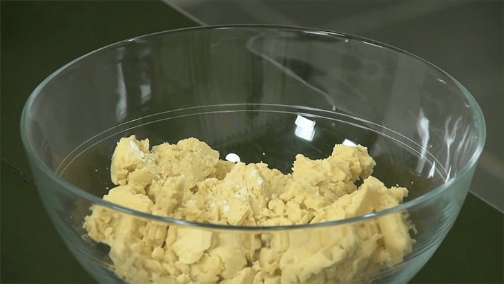 Step 1 Prepare the ingredients for vegetarian mung bean cake