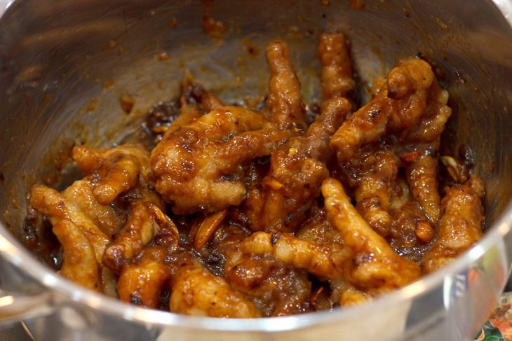 Step 4 Preparation of marinated chicken feet Marinated chicken feet