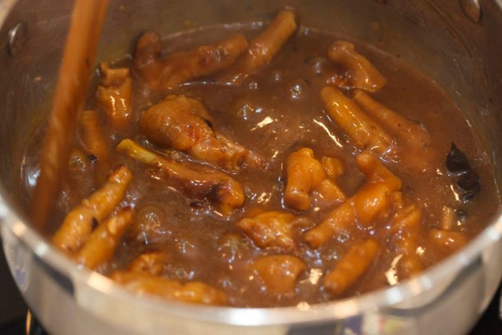 Step 4 Preparation of marinated chicken feet Marinated chicken feet