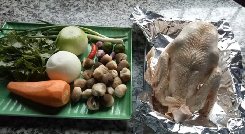 Ingredients for onion chicken salad