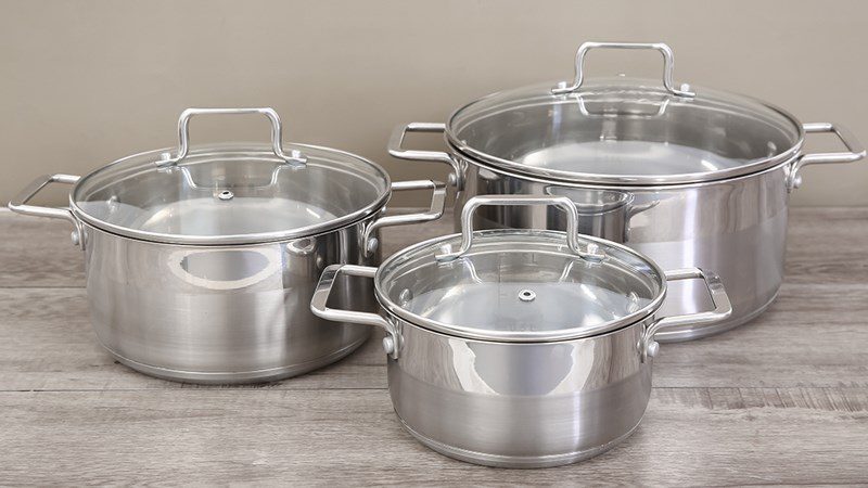 Set of 3 stainless steel pots with glass lids Hommy BE005