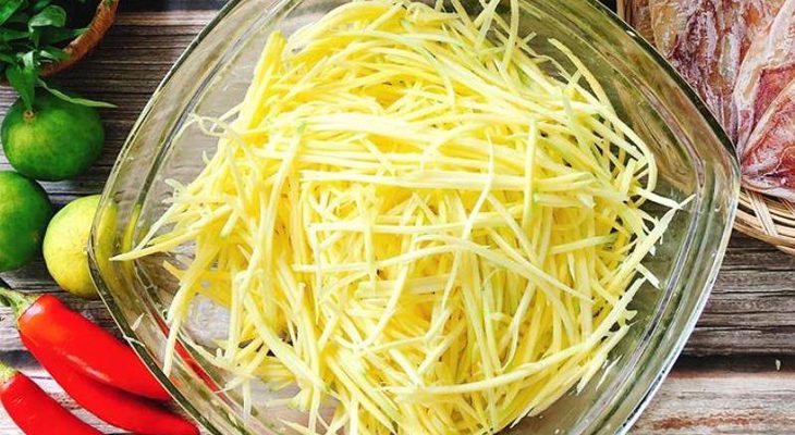 Step 1 Prepare the ingredients for Dried Squid Mango Salad