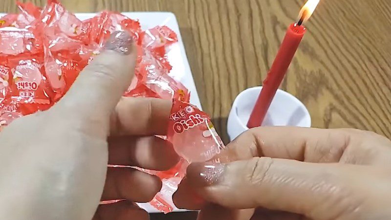 Method 2: Using candle glue