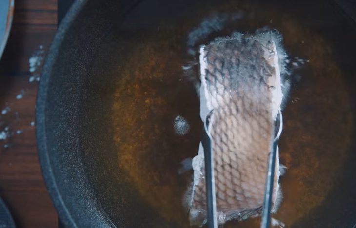 Step 3 Frying Fish Fried Giant Snakehead Fish