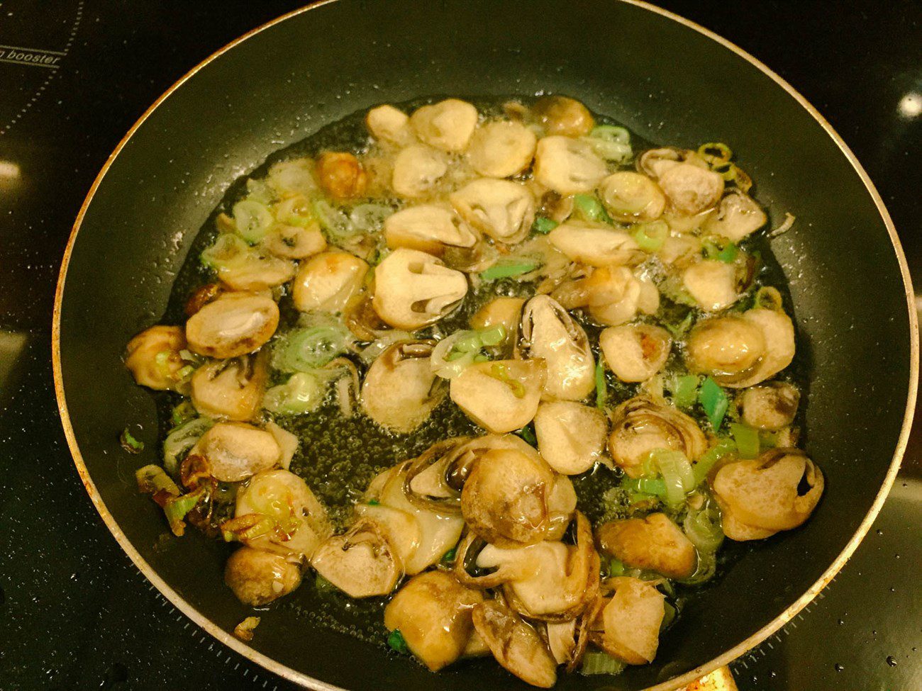 Step 2 Stir-fry the mushrooms and blend the mixture for vegetarian pate with tofu