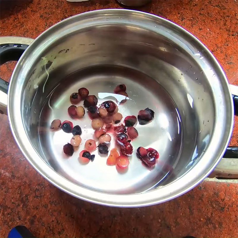 Step 2 Prepare the blueberries for Blueberry Yogurt