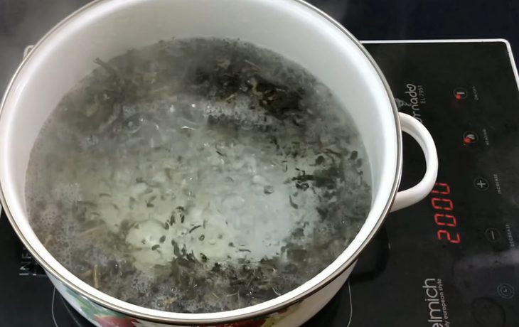 Step 1 Boil Tea Lemon Tea