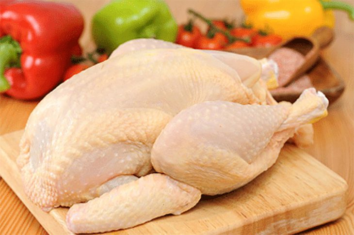 How to boil chicken deliciously without cracking skin