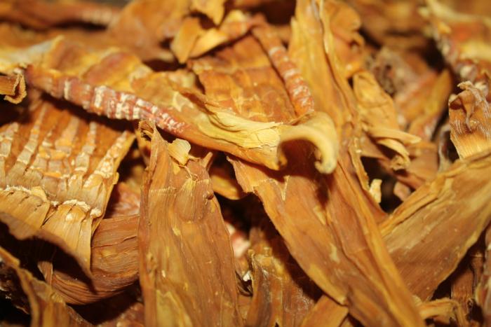 Step 1 Soak the dried bamboo shoots for Bamboo Shoot Soup with Pork Leg