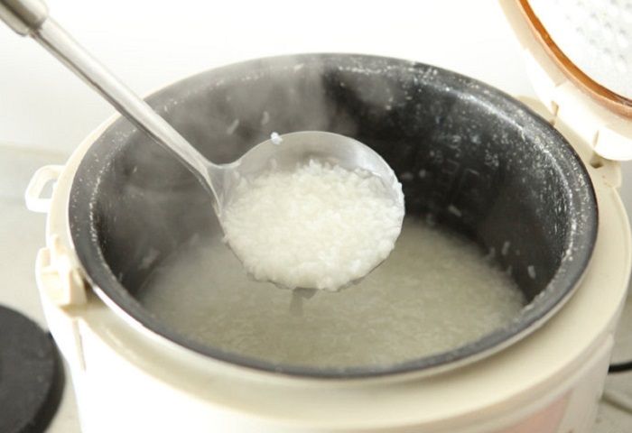 Step 2 Cook Chicken Porridge using a rice cooker