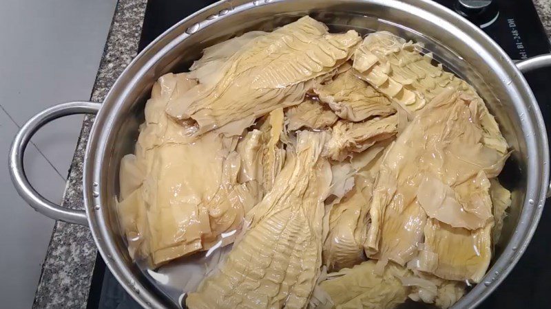 How to properly boil dried bamboo shoots