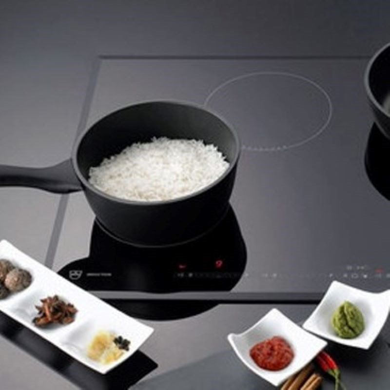 Step 4 Keep warm for 5 - 10 minutes Cooking rice with delicious sticky fragrant induction stove