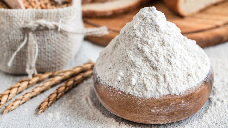 The flour determines the quality of the soft and delicious cake crust