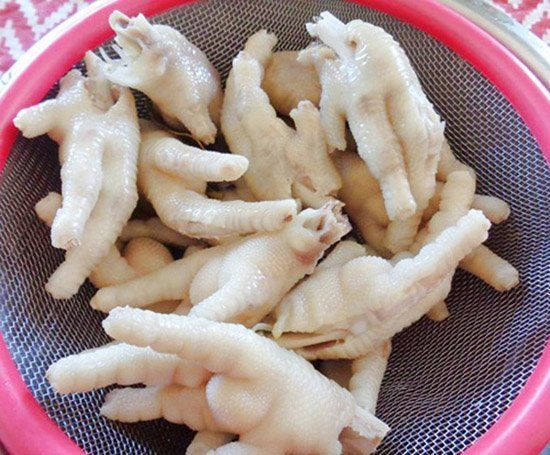 Boil the chicken feet