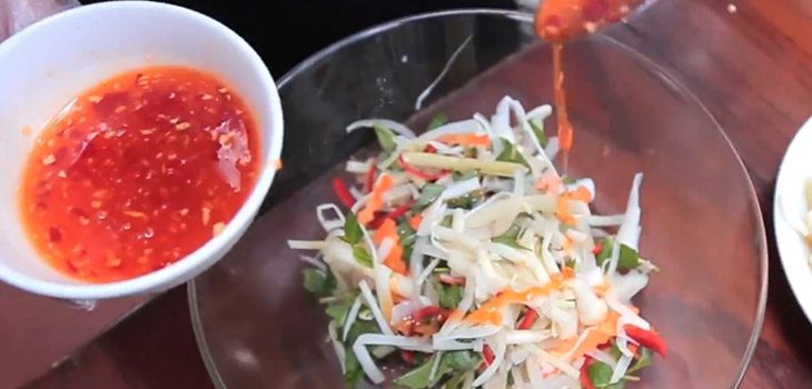 Step 4 Mix the salad for Shrimp and Pork Salad