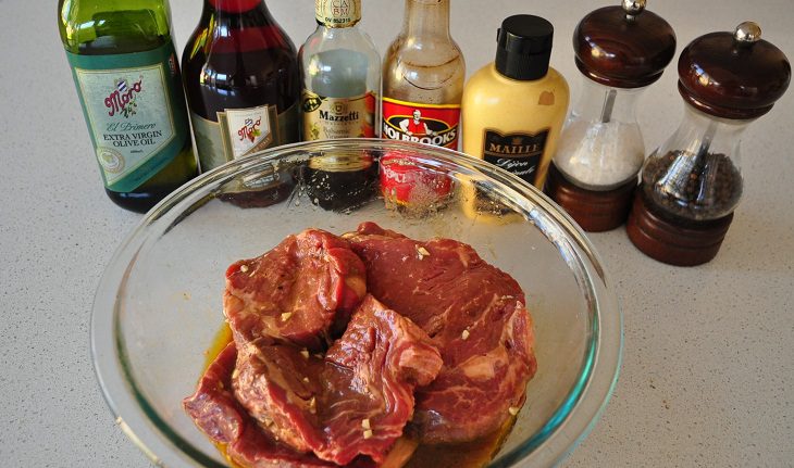 Ingredients for grilled beef marinade