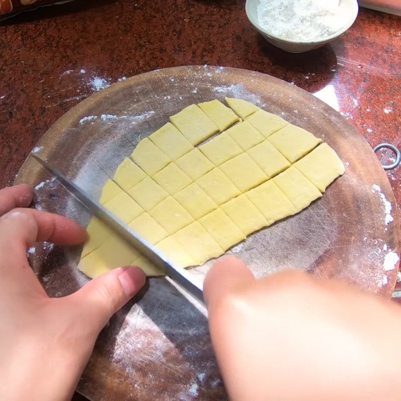 Step 2 Rolling dough and shaping Carrot Herb Chips