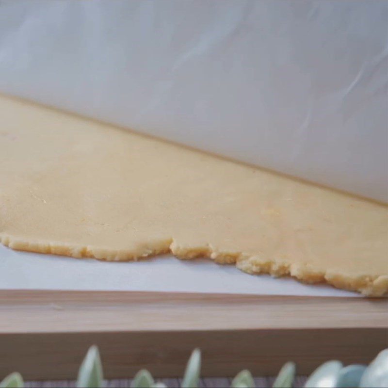 Step 4 Rolling the dough and shaping the cookies Salted egg cookies without an oven