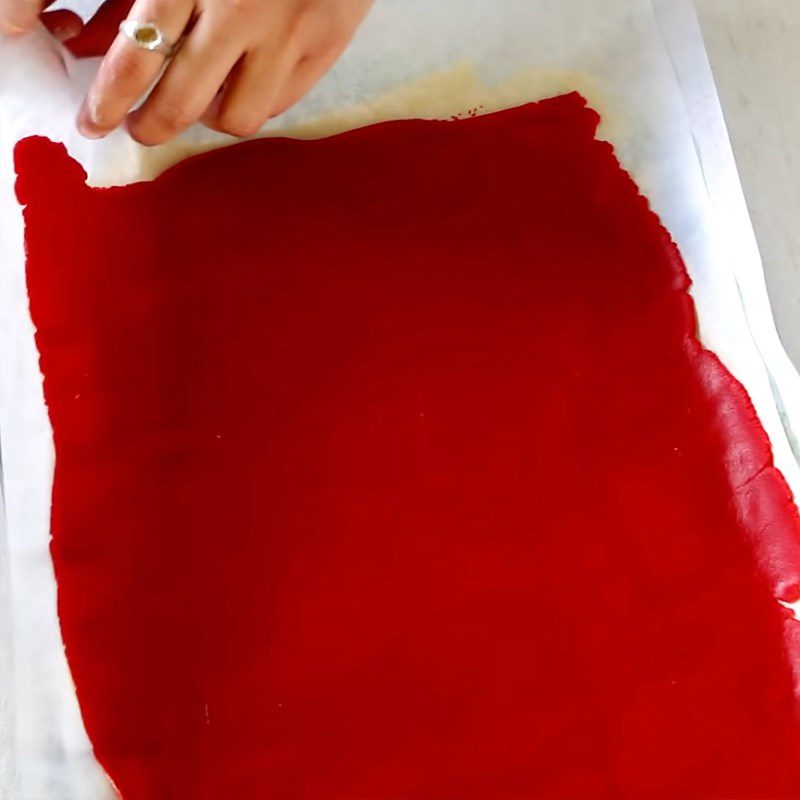 Step 4 Rolling and shaping the dough Egg-free spiral cookies