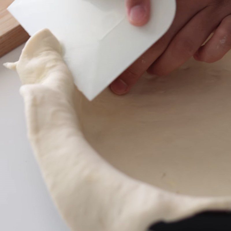 Step 8 Rolling and arranging the pie crust Sweet potato apple pie