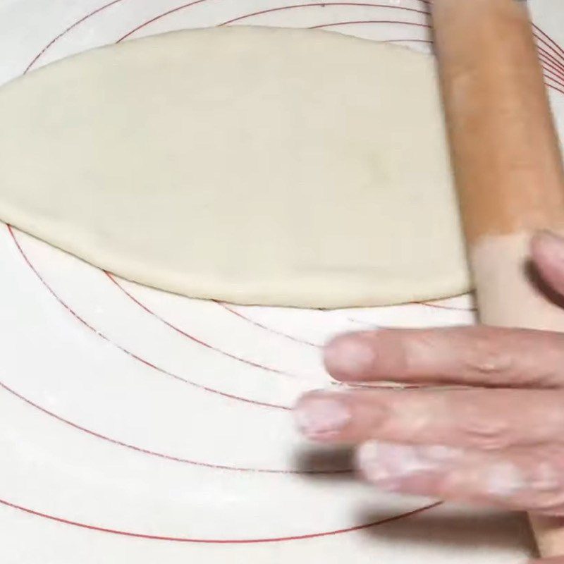 Step 4 Roll the dough wrapper