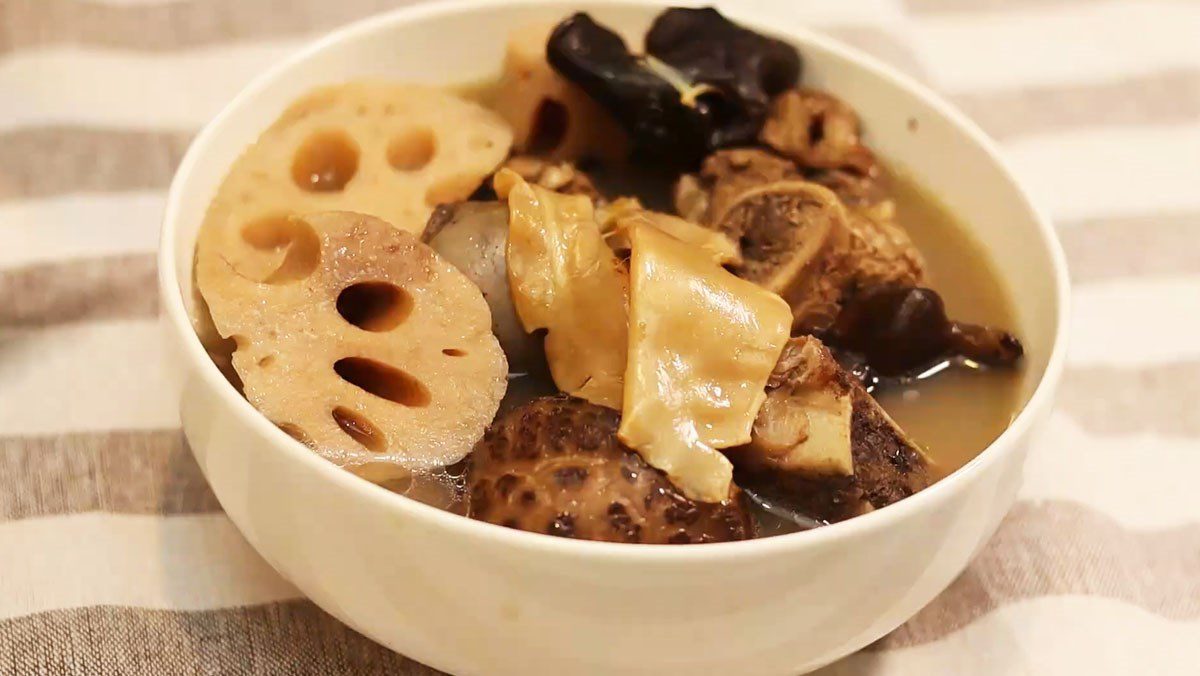 Lotus Root Soup with Pork Bones