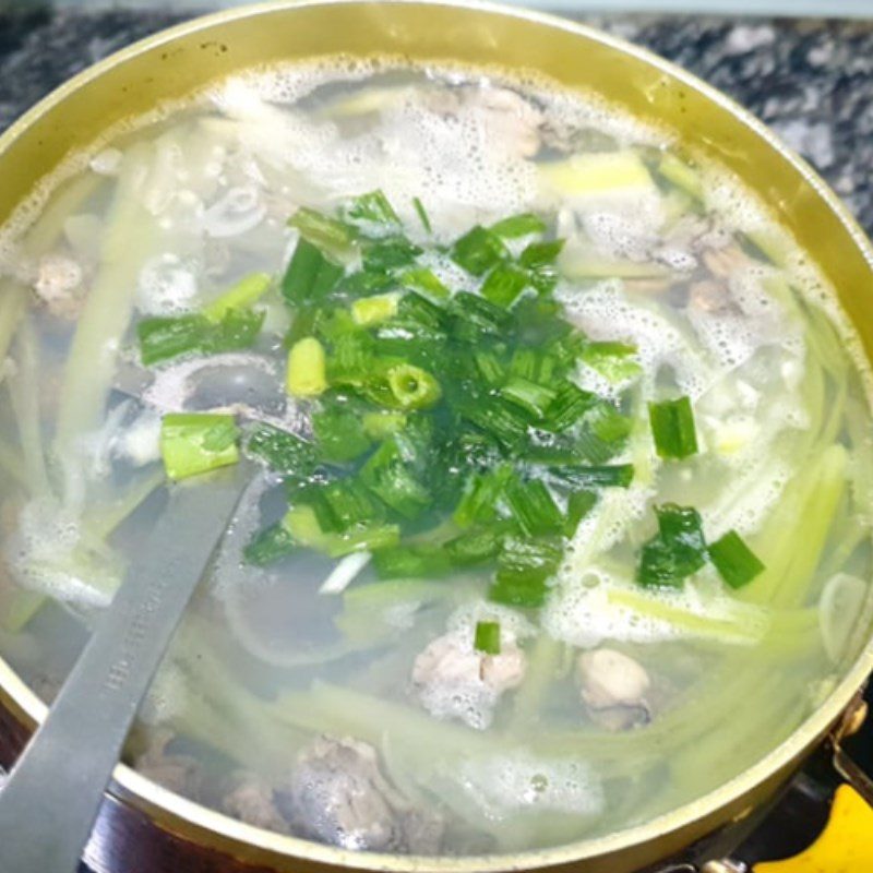 Step 3 Cooking oyster soup with gourd Oyster soup cooked with gourd