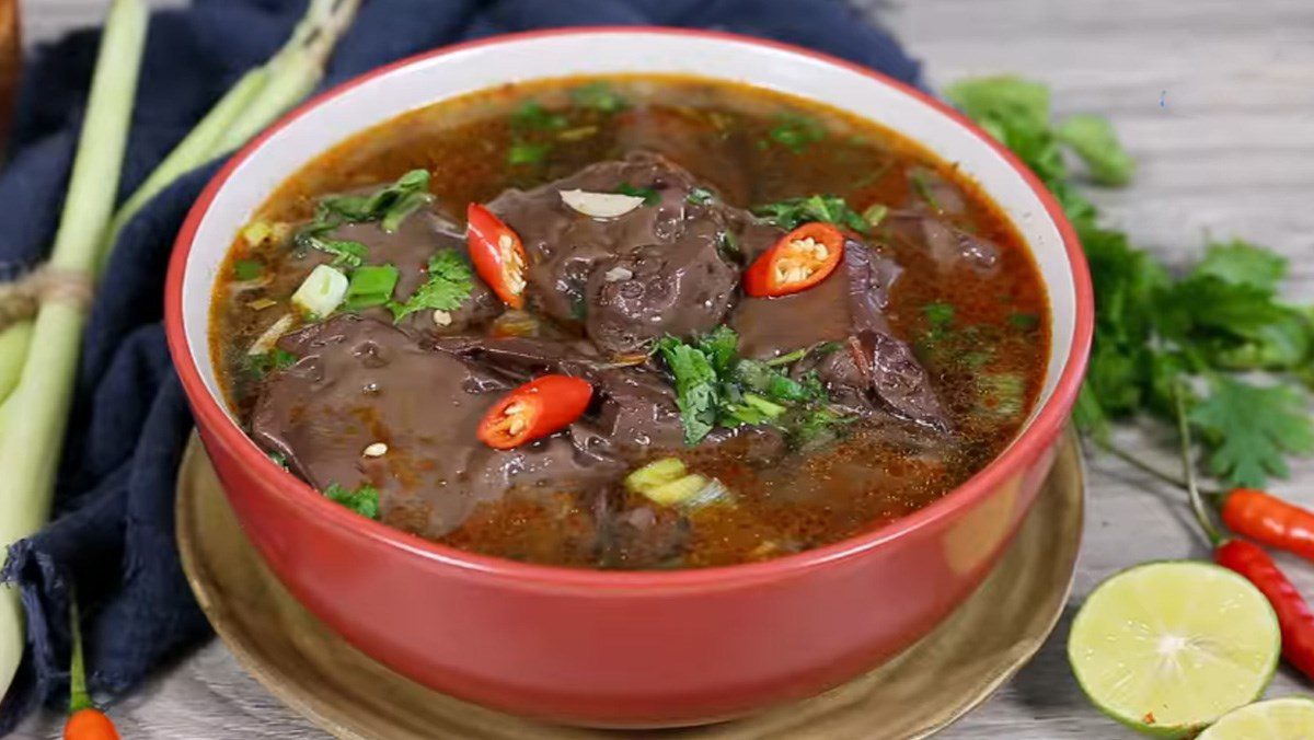 Spicy Pig's Blood Soup