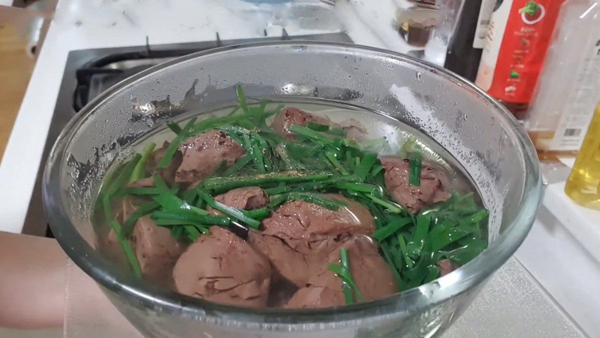 Pig's blood soup with chives