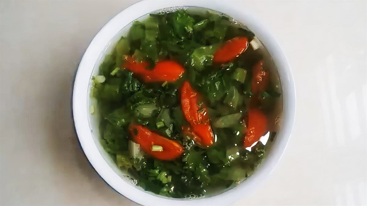 Vegetarian Lettuce Soup