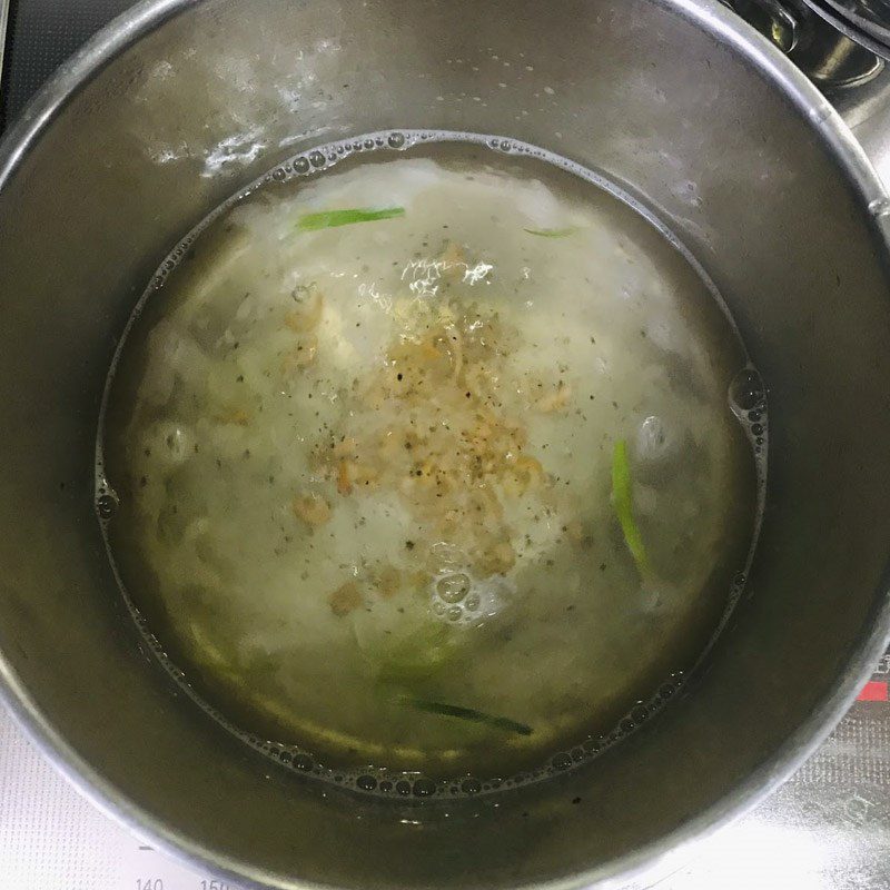 Step 3 Cooking the soup for watercress soup