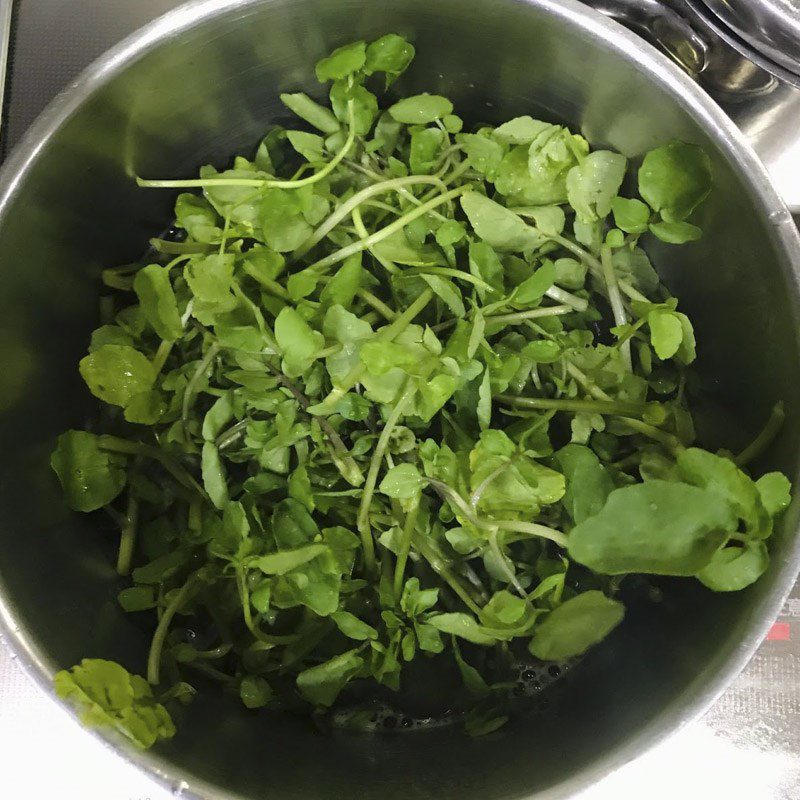 Step 3 Cooking the soup for watercress soup