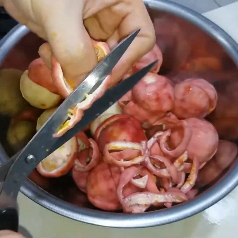 Step 2 Cut and boil passion fruit Passion fruit peel jam