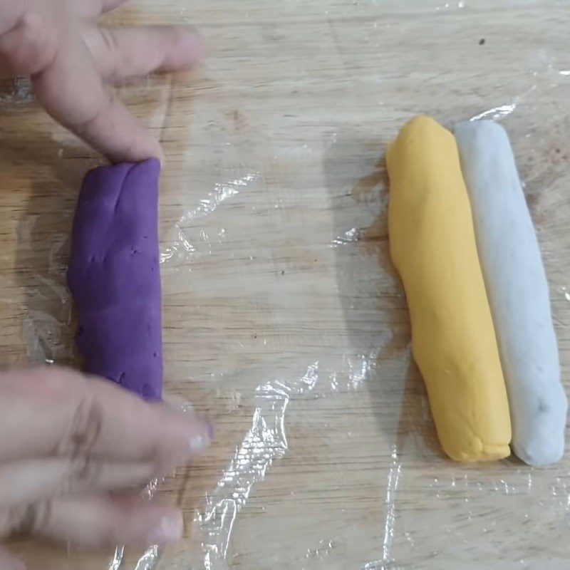 Step 4 Cutting to form dessert balls Sweet potato and pumpkin dessert